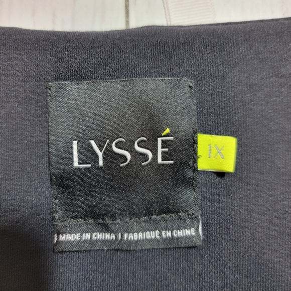 Lysse Women's Vista Sleeveless Black Knit Tunic Lined Smoothing Top Size 1X. - Picture 3 of 7